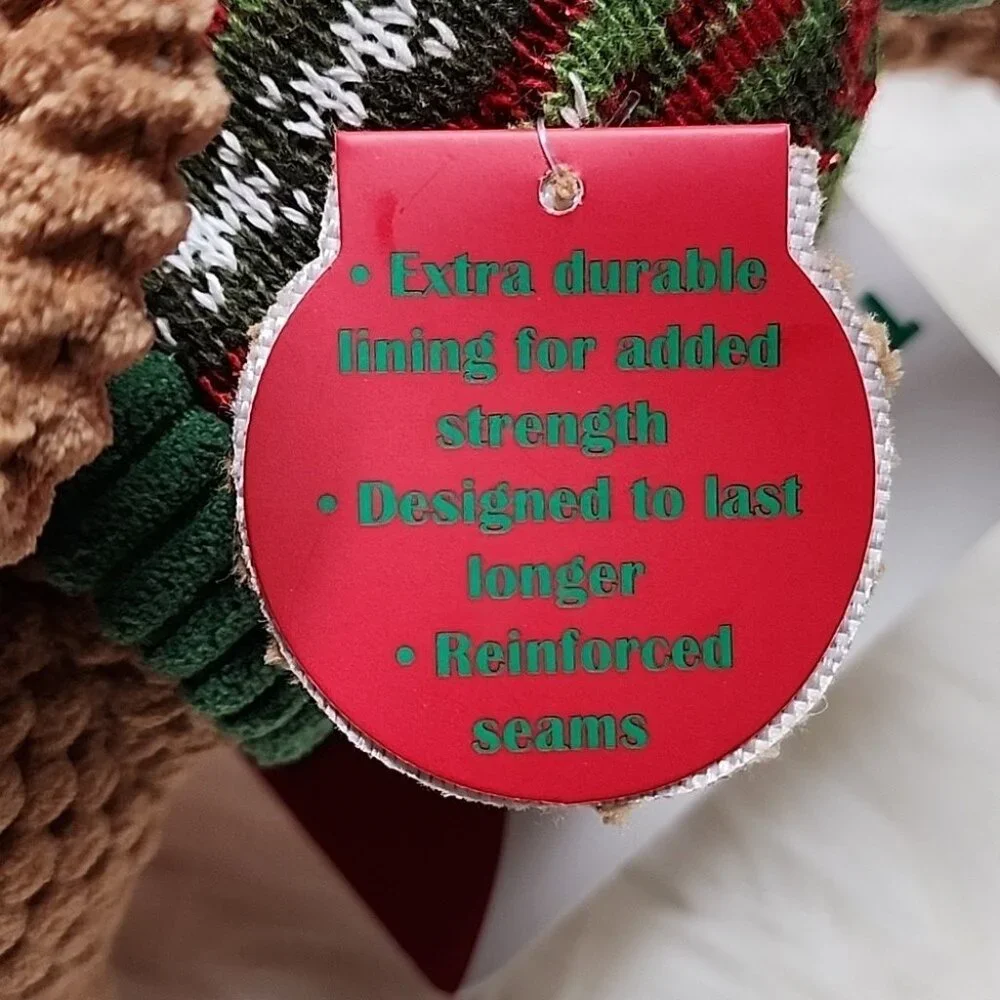 Christmas Plush Squeeker Dog Toy Brown Dog With Red & Green Sweater & Beanie New